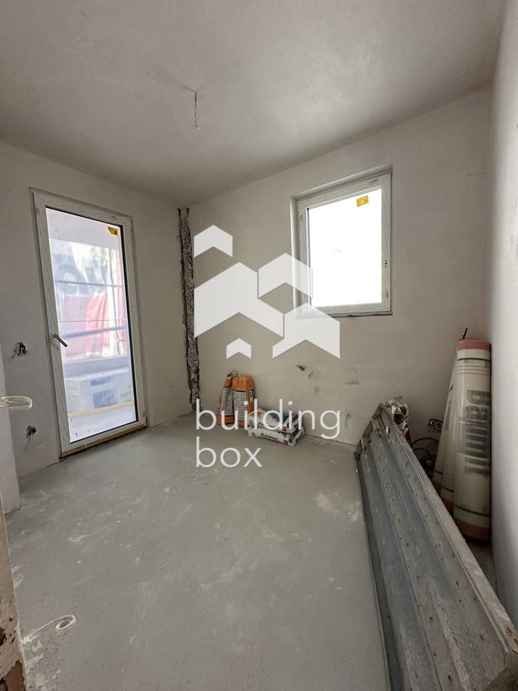 Тристаен апартамент - Център - 0