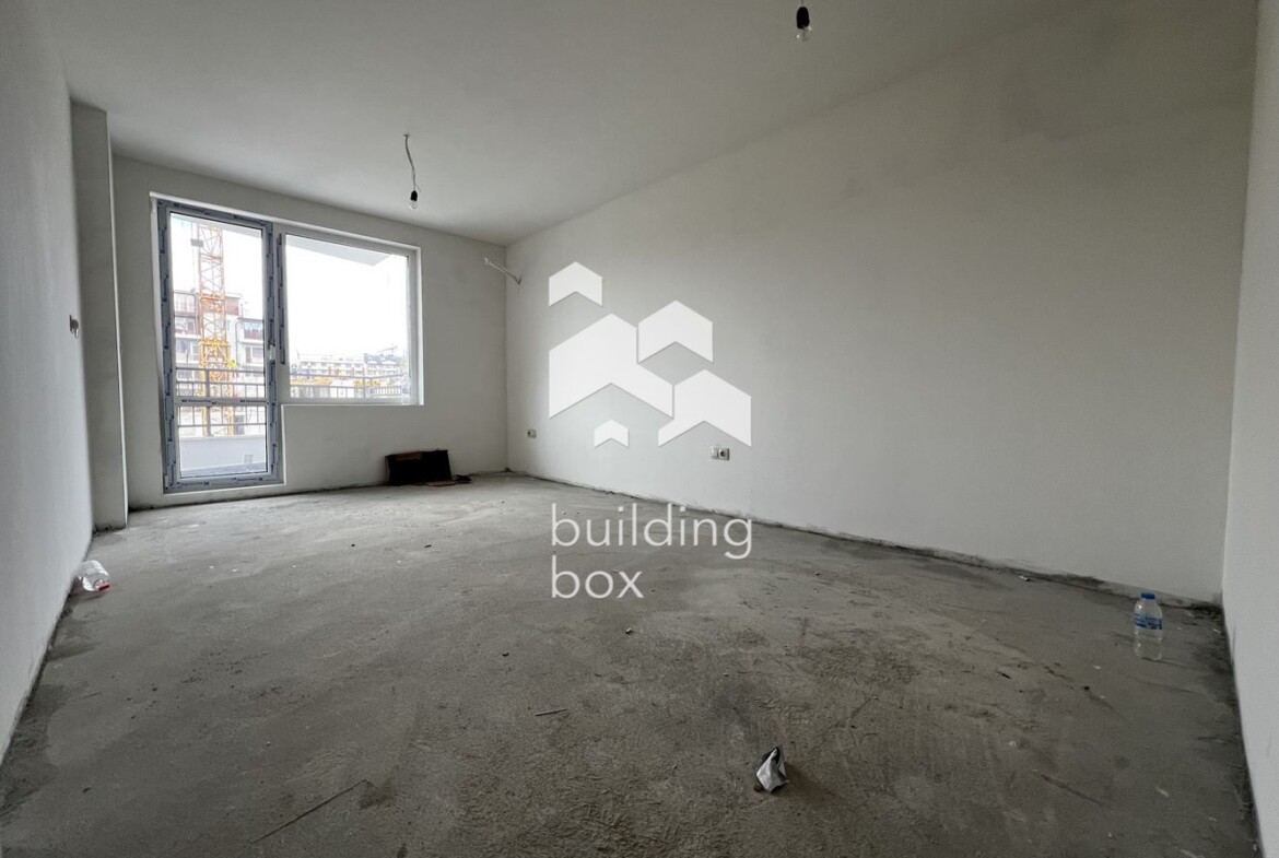 Тристаен апартамент - кв. Оборище - 0