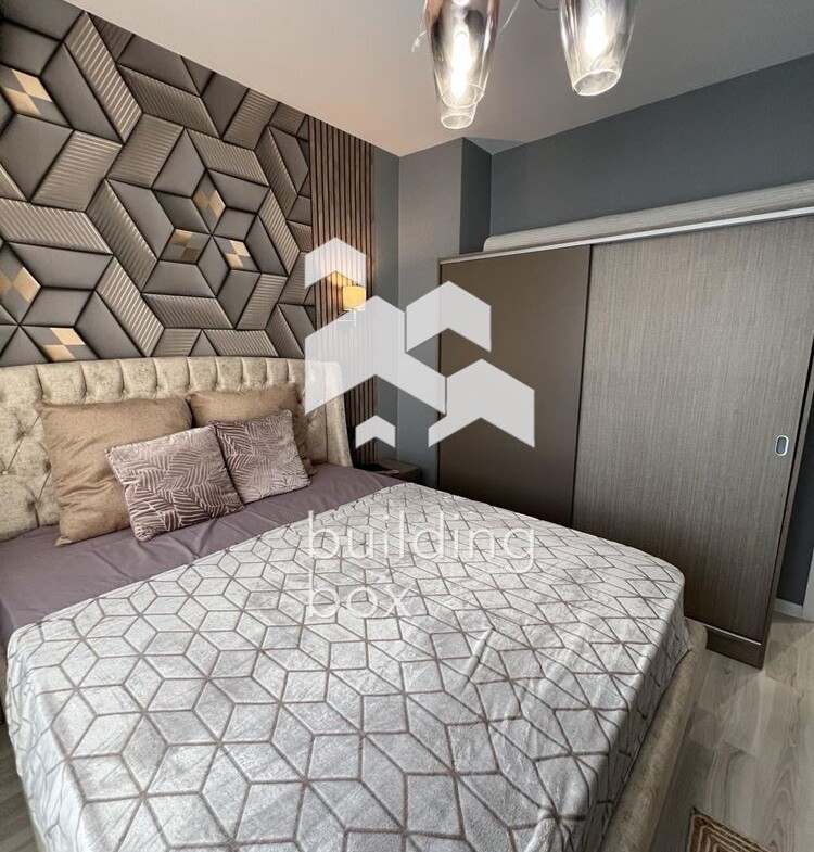 Тристаен апартамент в Кършияка - 0