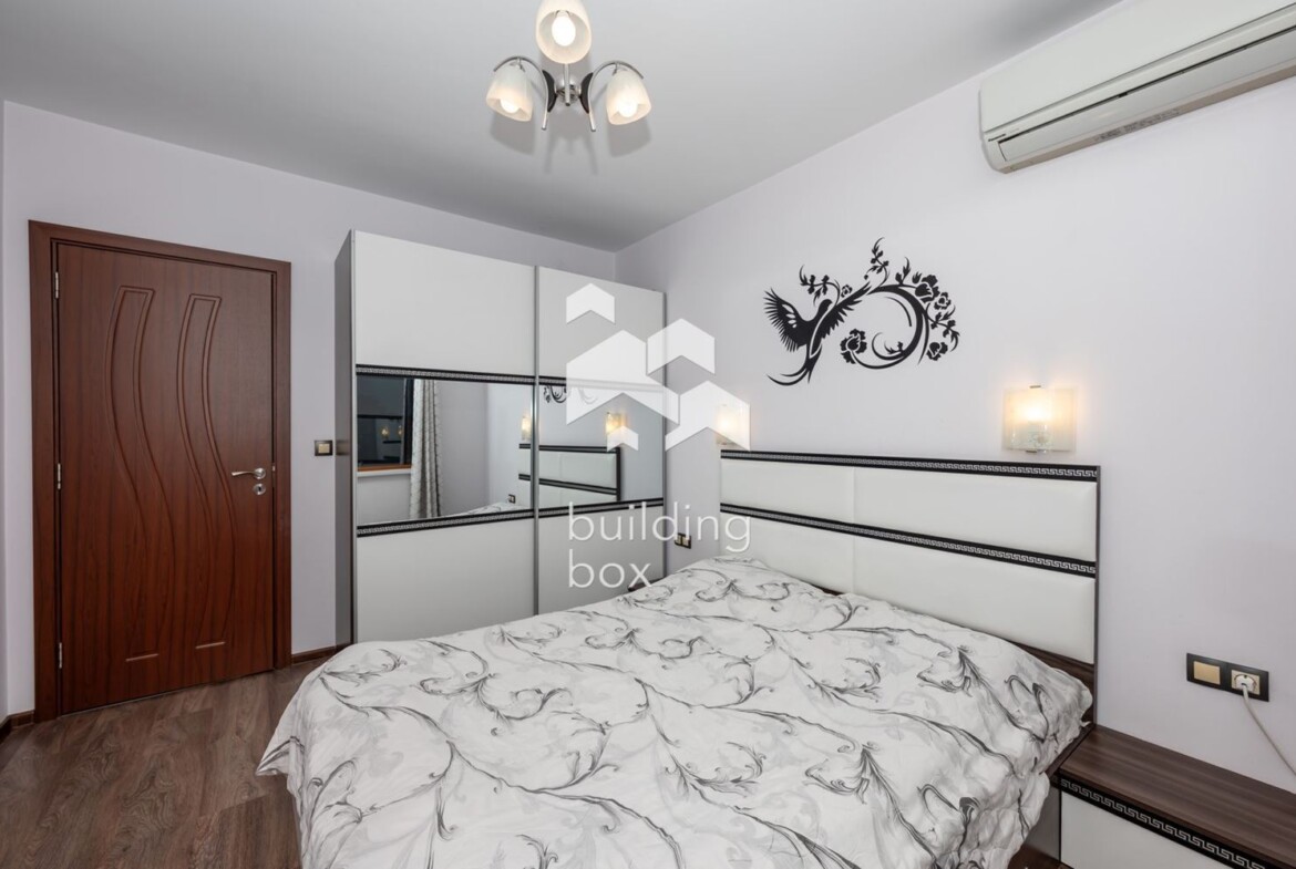 Тристаен обзаведен апартамент с акт 16 - 0