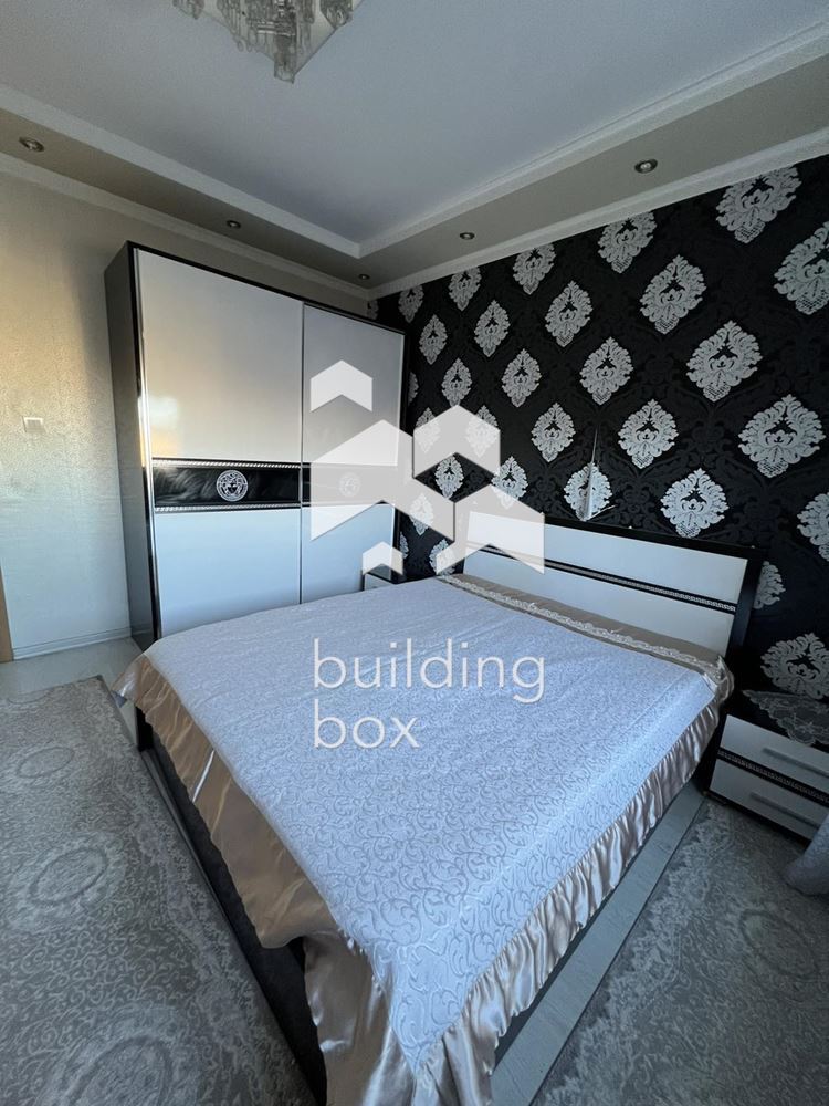 Тристаен апартамент в Изгрев - 0