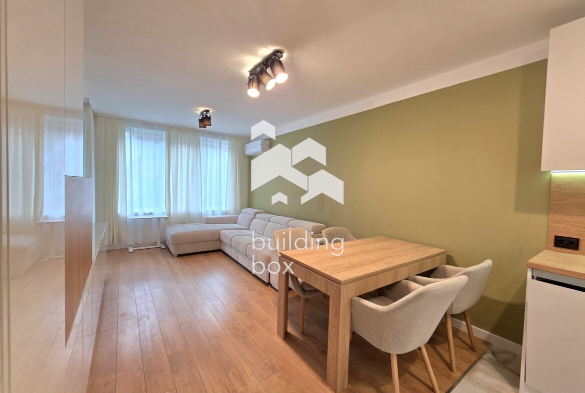 Двустаен в малинова долина - 0