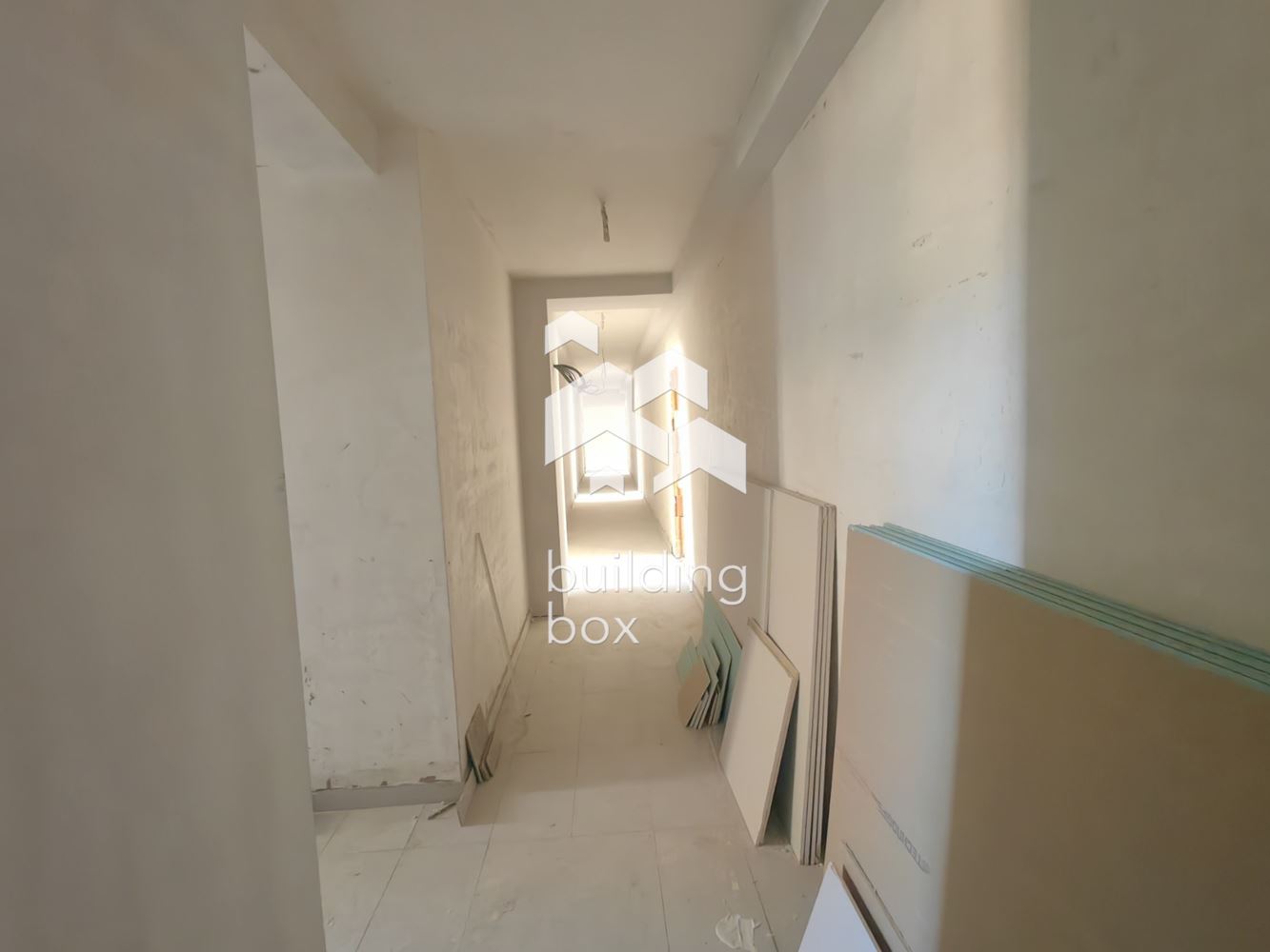 Двустаен апартамент кв. Южен - 0