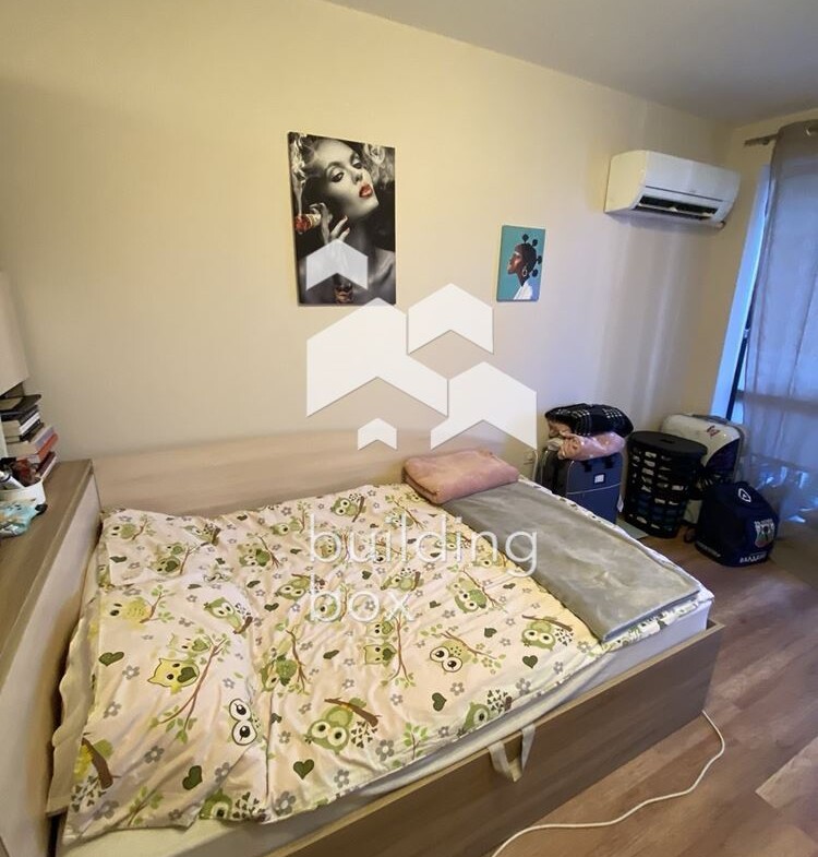 Маломерен Тристаен апартамент в Кръстова Вада - 0