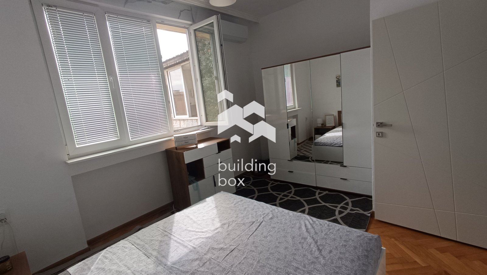 Тристаен апартамент под наем - ТОП Център на гр. Пловдив - 0