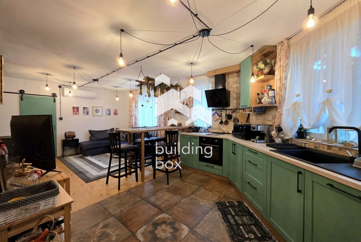 Къща - София, област, с.Искрец - 0