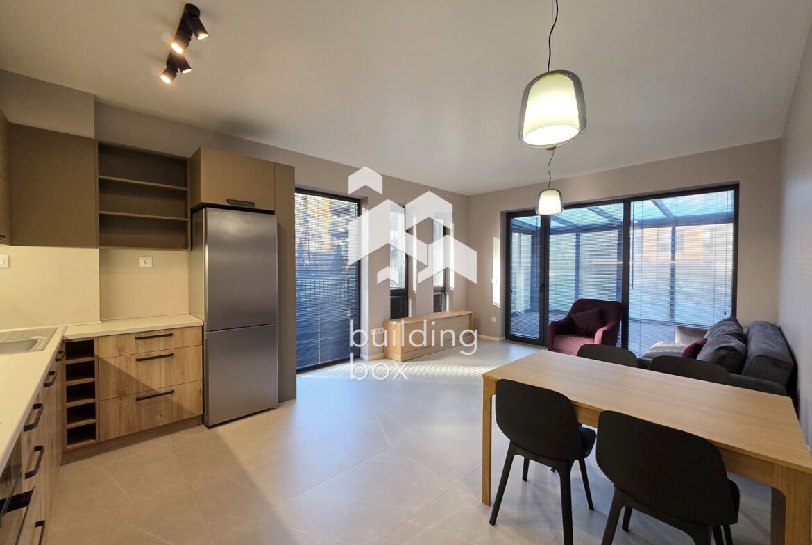 Елегантен апартамент с усещане за къща в SoHome - 0