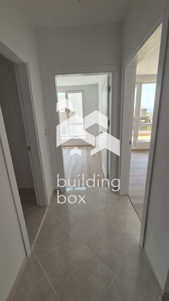 Тристаен апартамент в нова сграда - бул. "Коматевско шосе" - 0