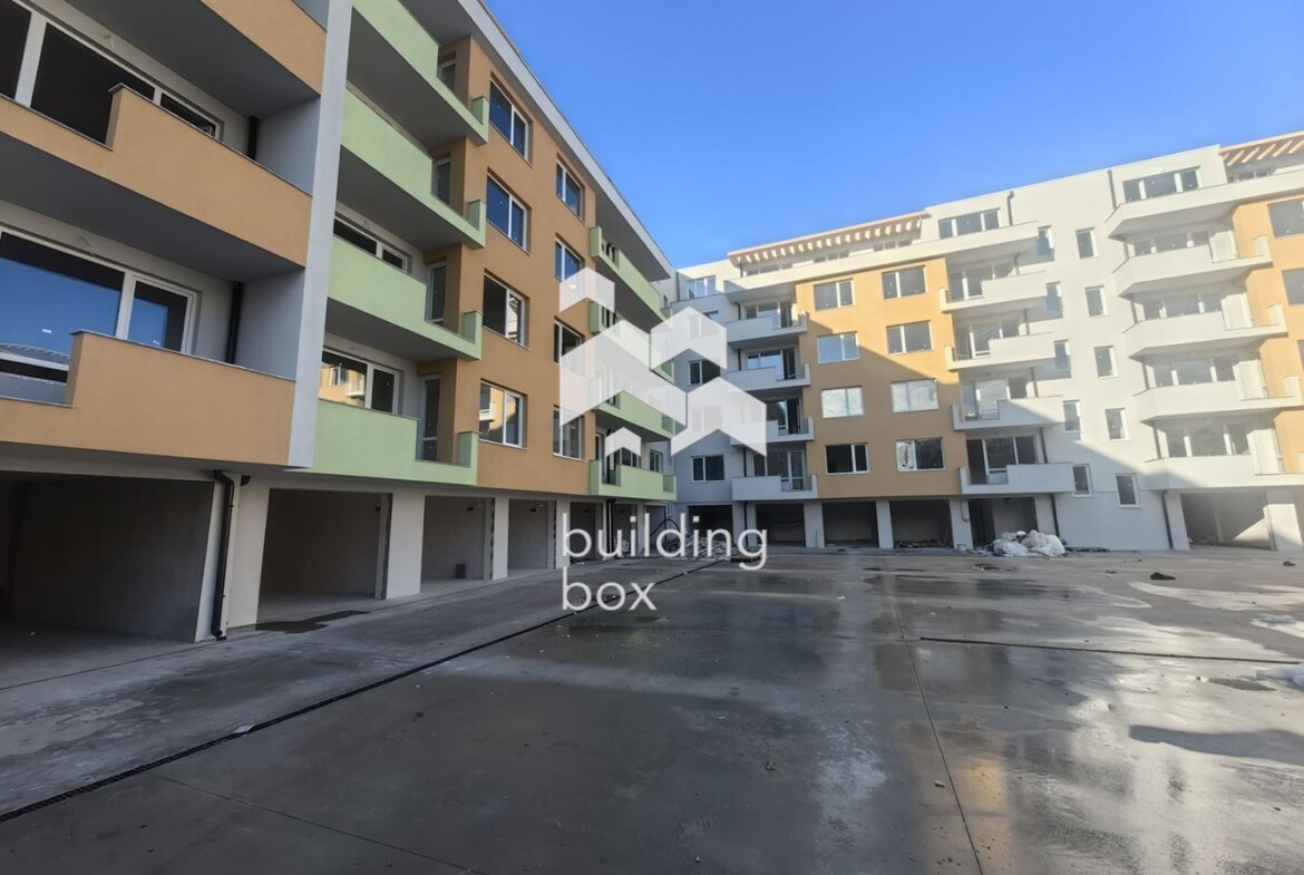 Двустаен апартамент в кв. Южен - 0