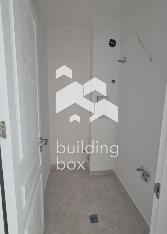 Тристаен апартамент в нова сграда - бул. "Коматевско шосе" - 0