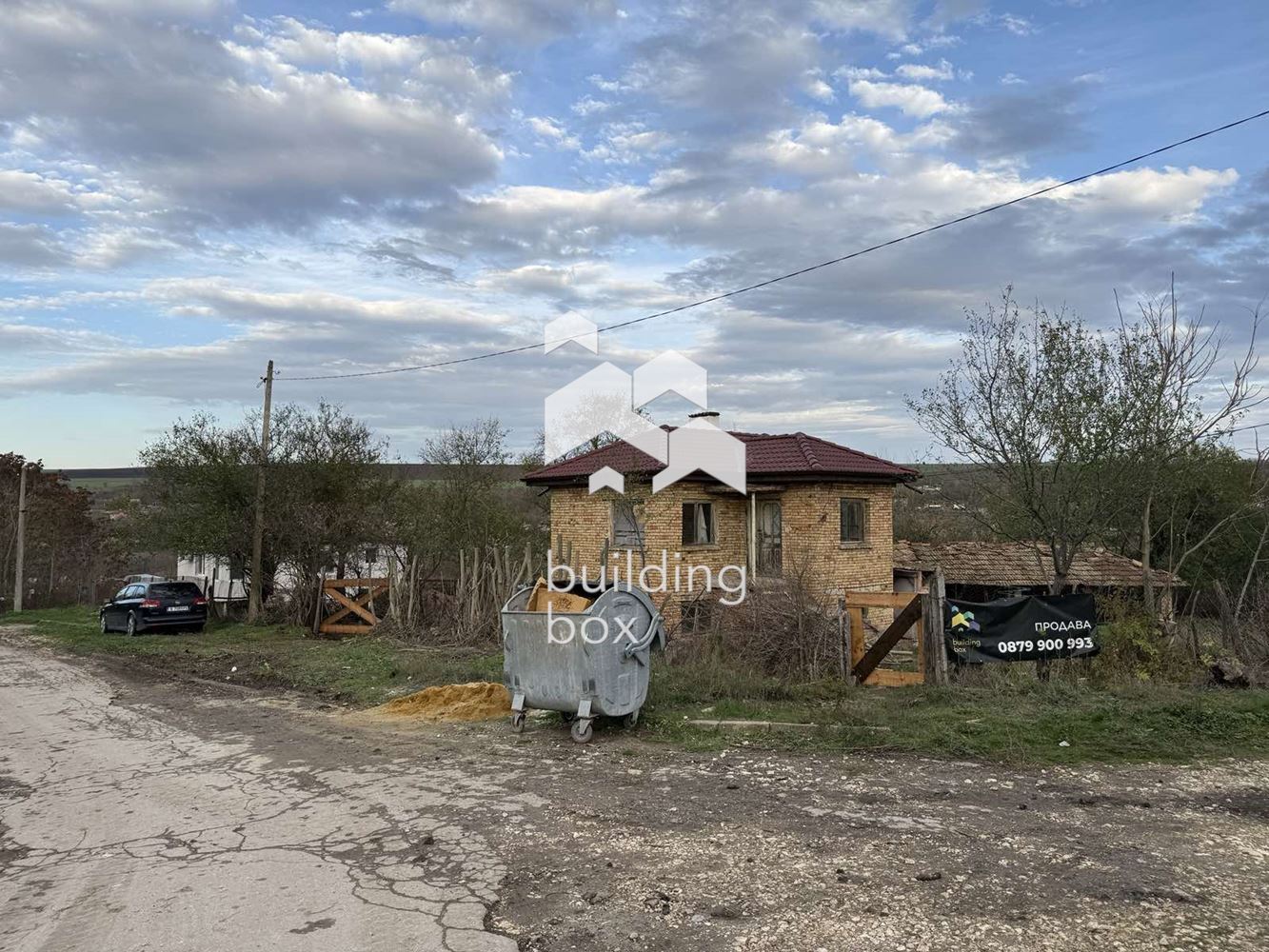 Къща на два етажа в село Войводино - 0