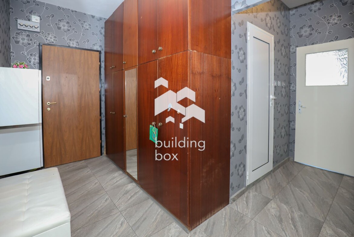 Двустаен апартамент в Младост 4 - 0