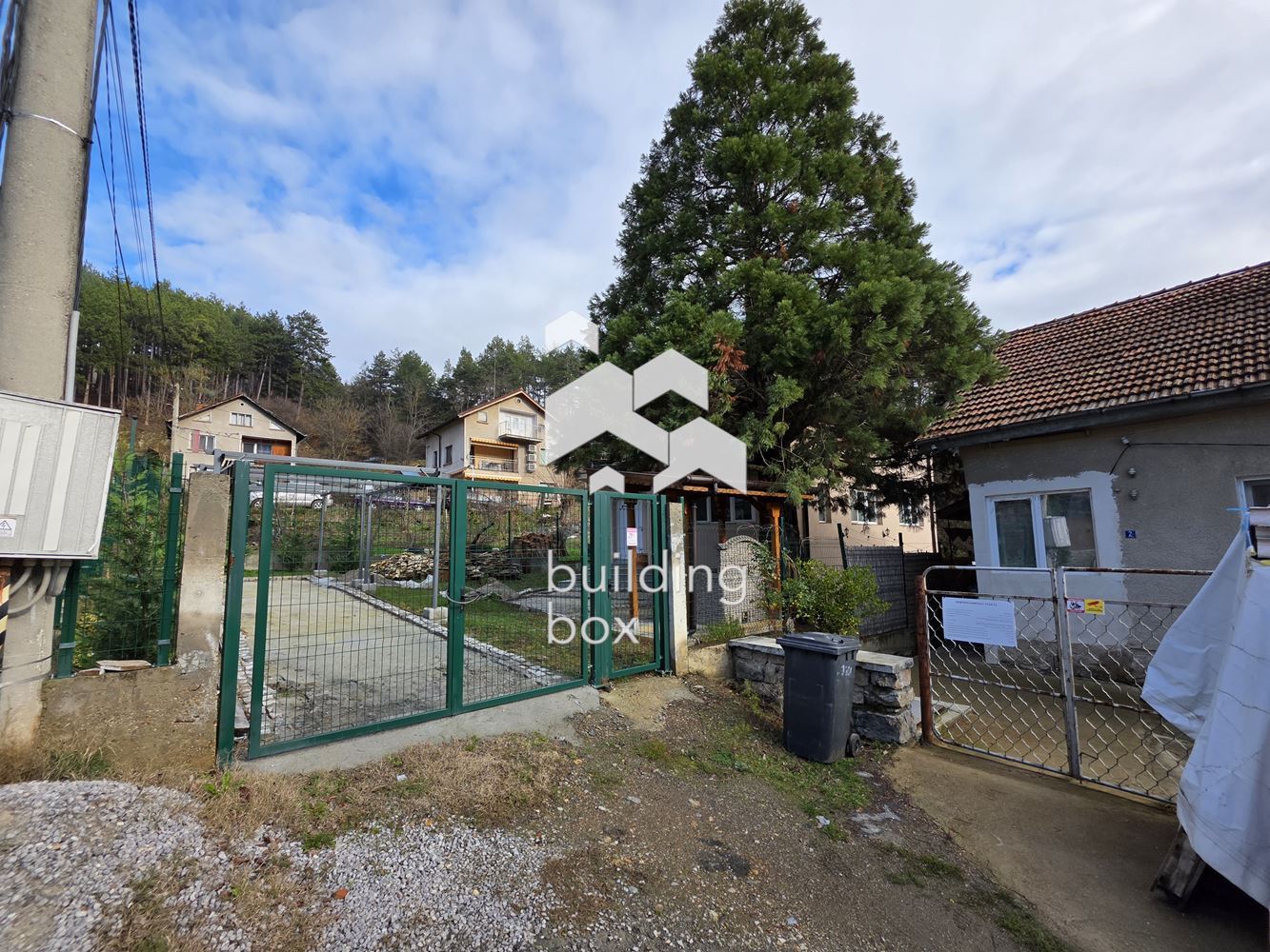 Къща - София, област, с.Искрец - 0