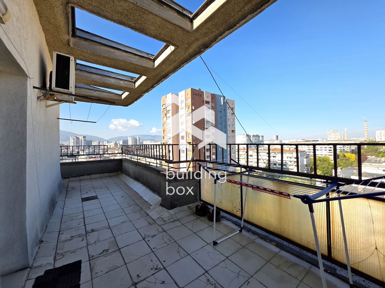 Апартамент с 2 спални и уникална тераса - 0