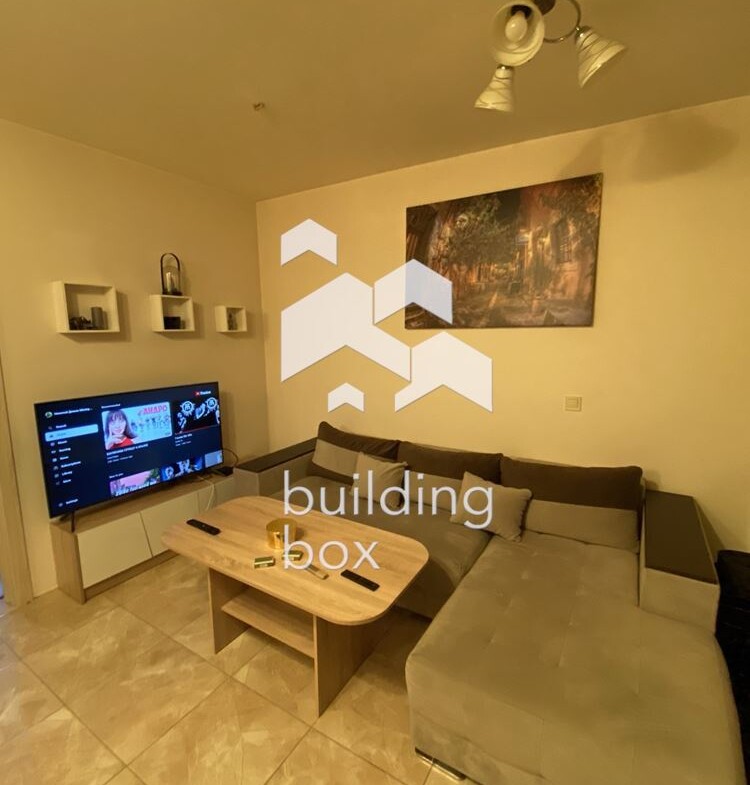 Маломерен Тристаен апартамент в Кръстова Вада - 0