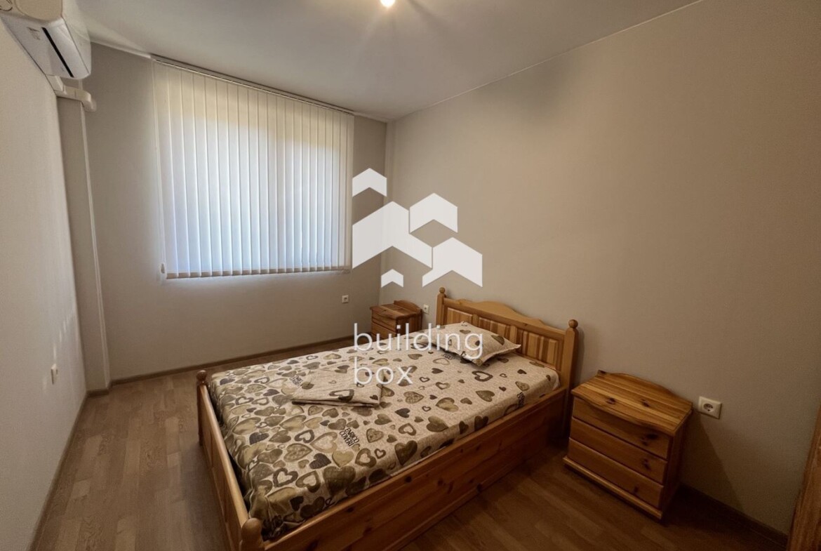 Тристаен апартамент под наем с паркомясто - кв. Христо Смирненски - 0