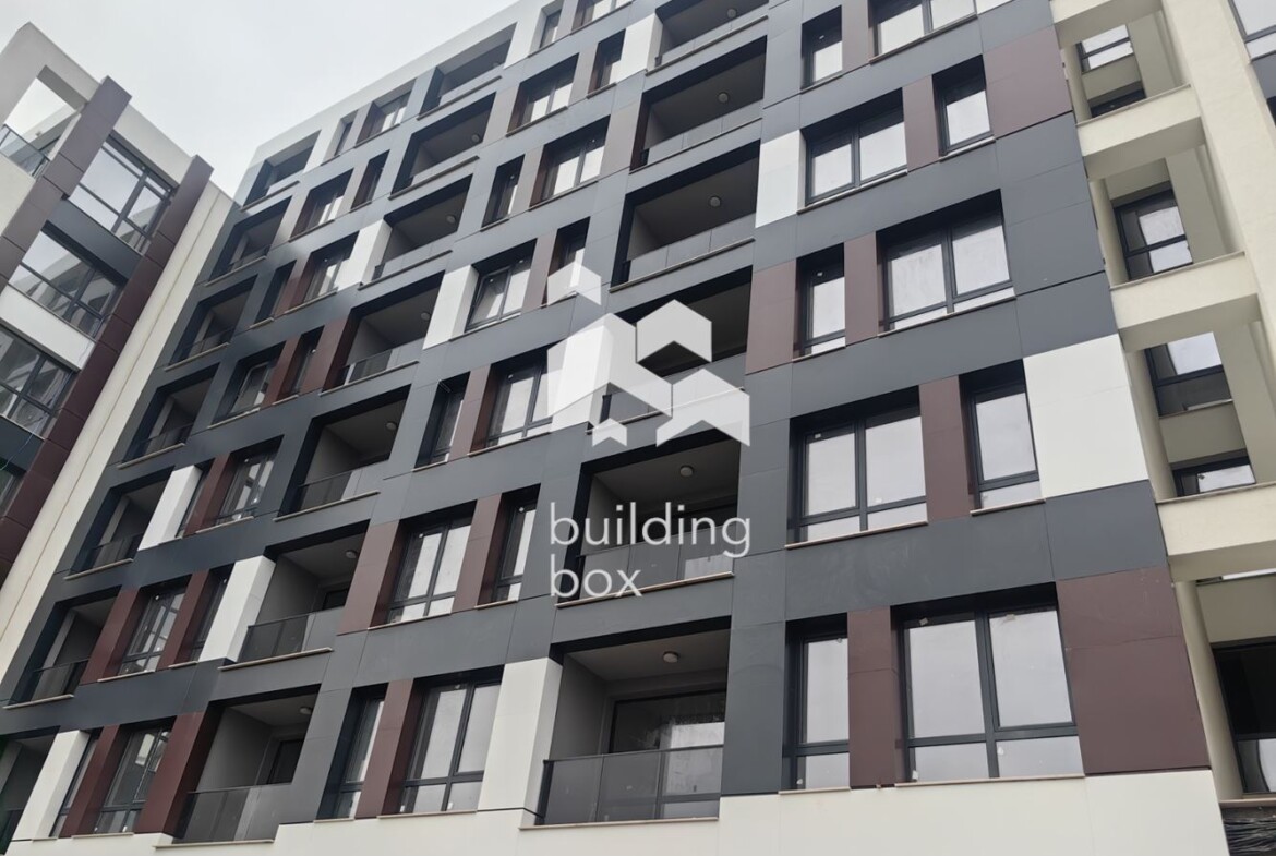 Голям просторен двустаен апартамент до Кауфланд - 0