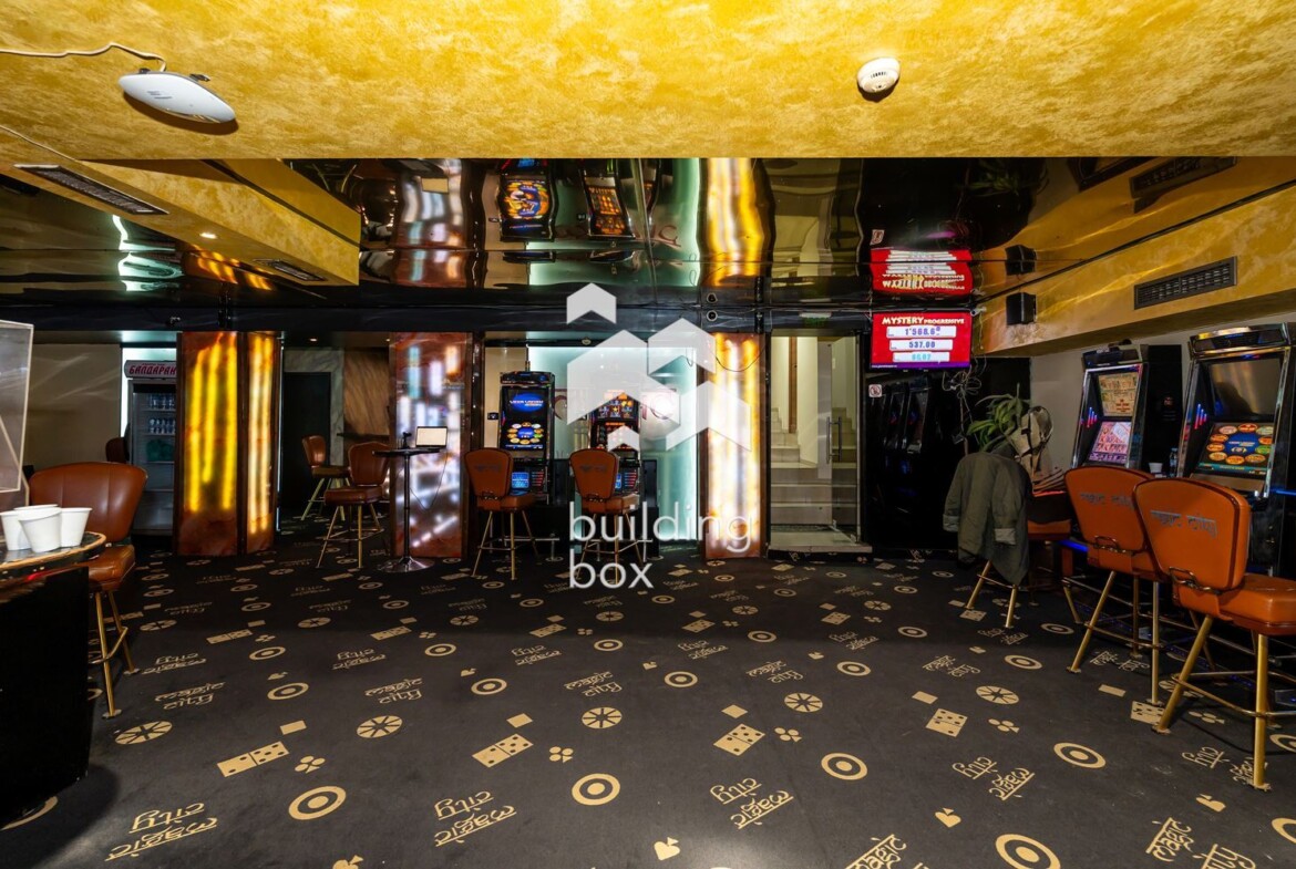 Търговско помещение на главен булевард - Град Пловдив - 0