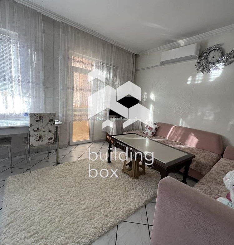 Тристаен апартамент в Изгрев - 0