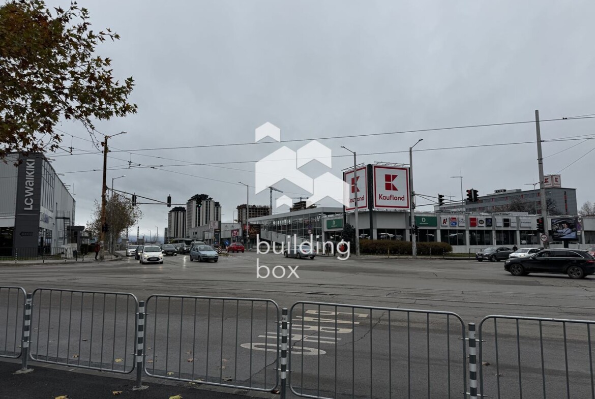 Тристаен апартамент - ж.к. Света Троица - 0