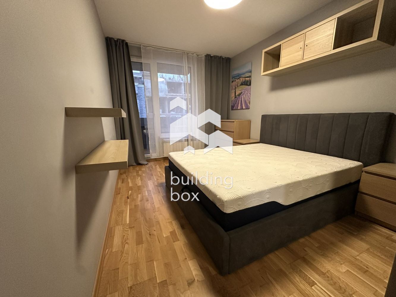 Двустаен апартамент в квартал Кръстова Вада - 0