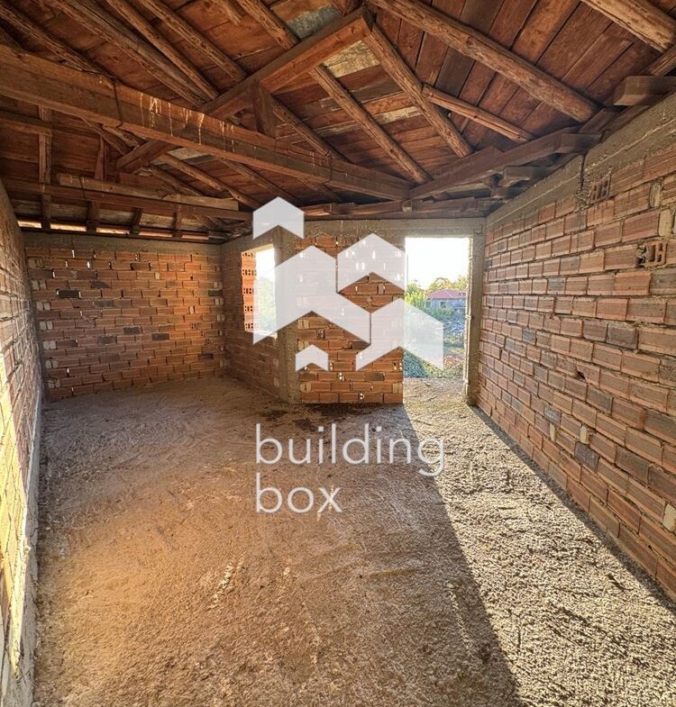 Двуетажна къща в с.Желязно - 0