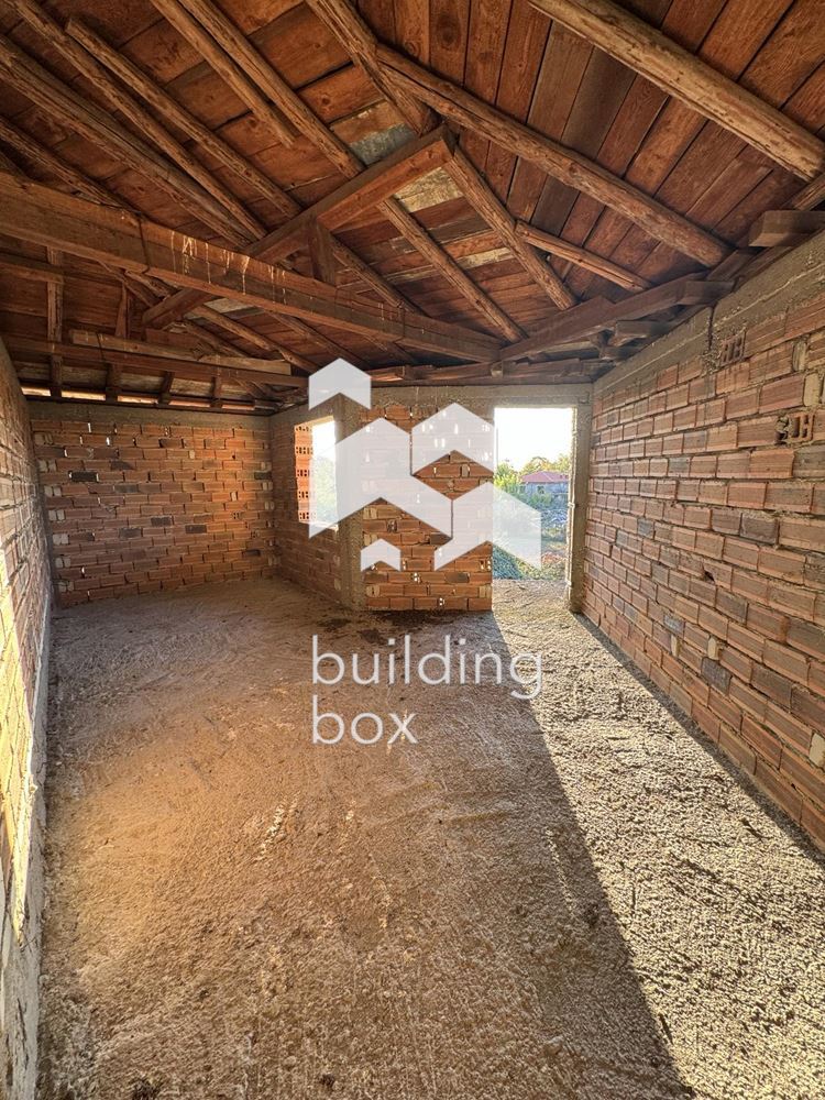 Двуетажна къща в с.Желязно - 0