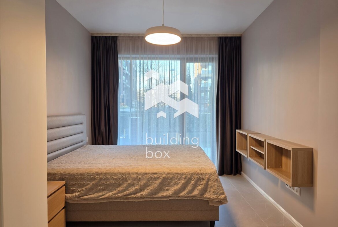 Елегантен апартамент с усещане за къща в SoHome - 0