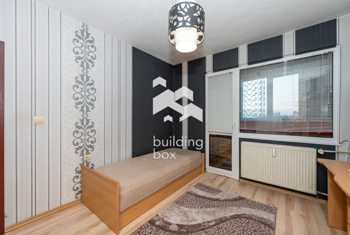 Обзаведен тристаен апартамент - кв. "Тракия" - 0