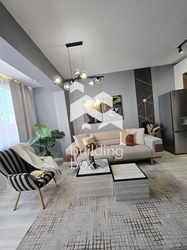 Тристаен апартамент в Кършияка - 0