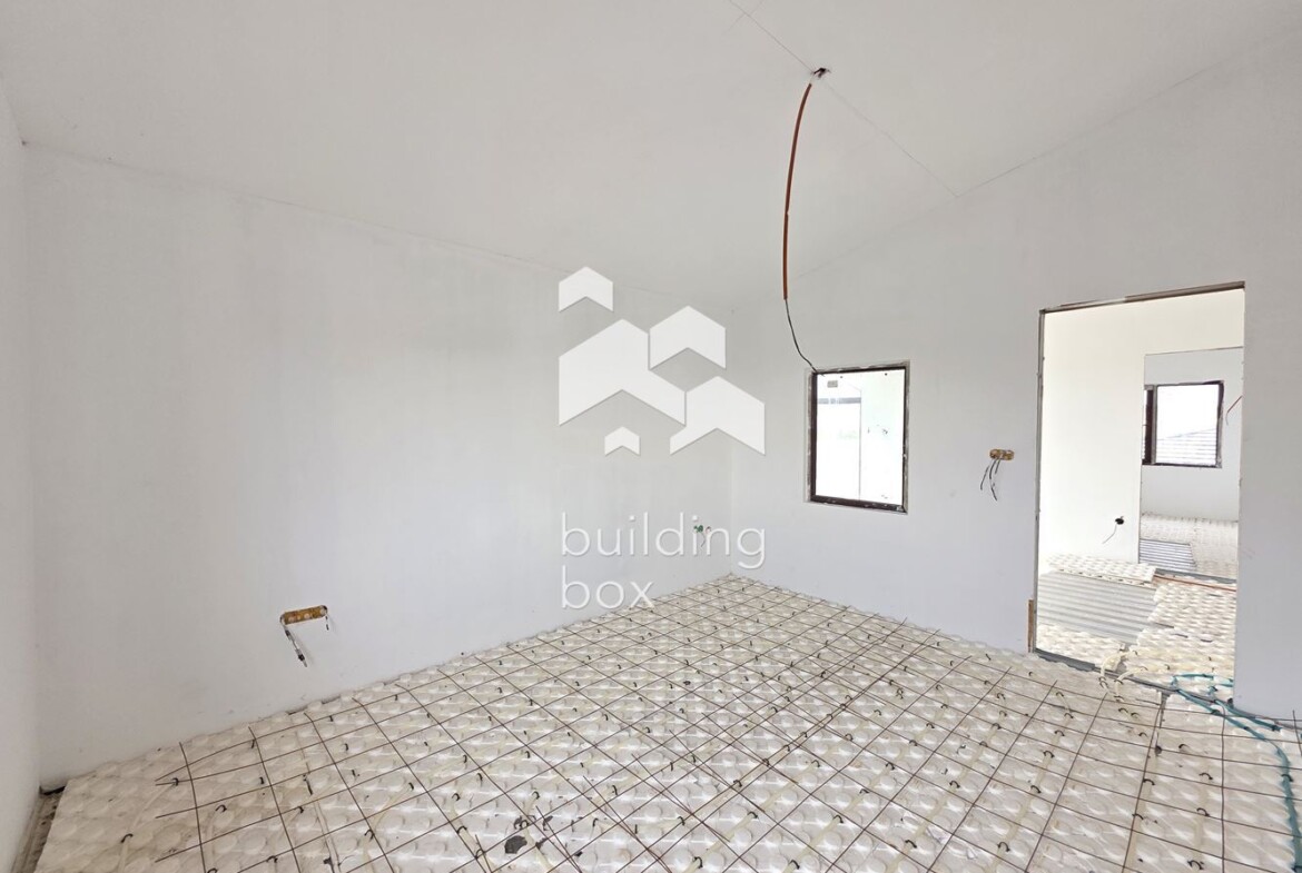 Просторна къща - с. Гурмазово - 0