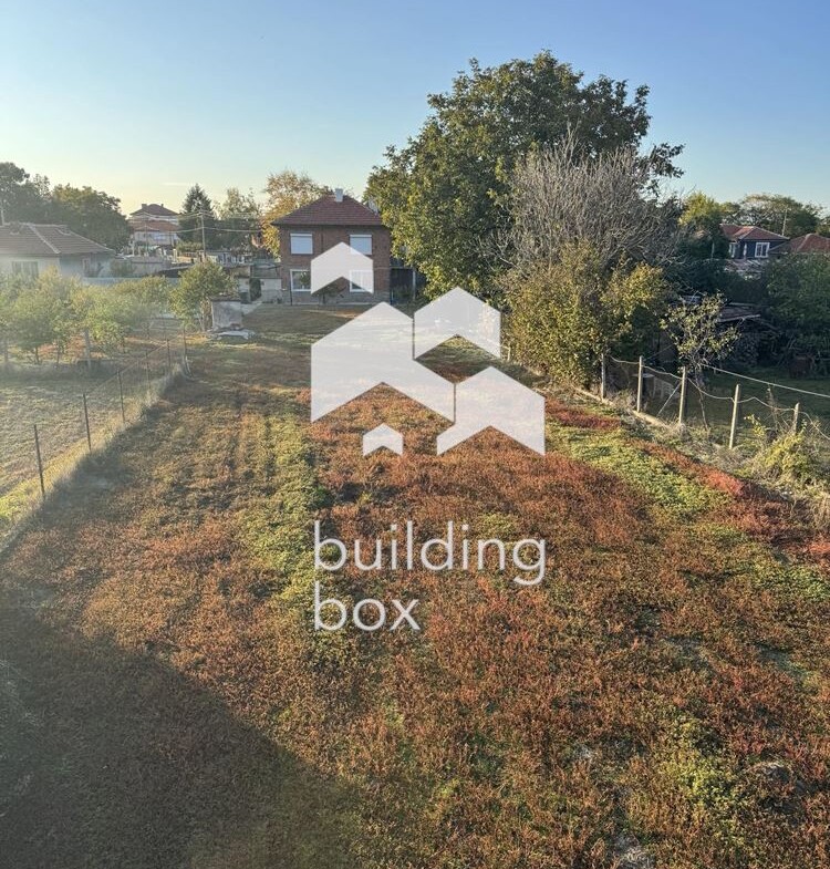 Двуетажна къща в с.Желязно - 0