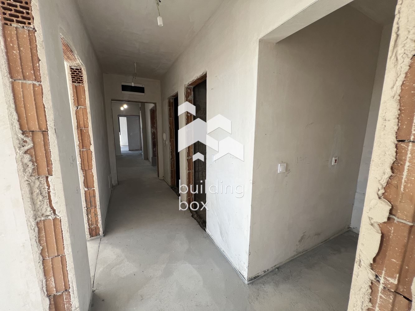 Тристаен апартамент - бул. "Ботевградско шосе" - 0