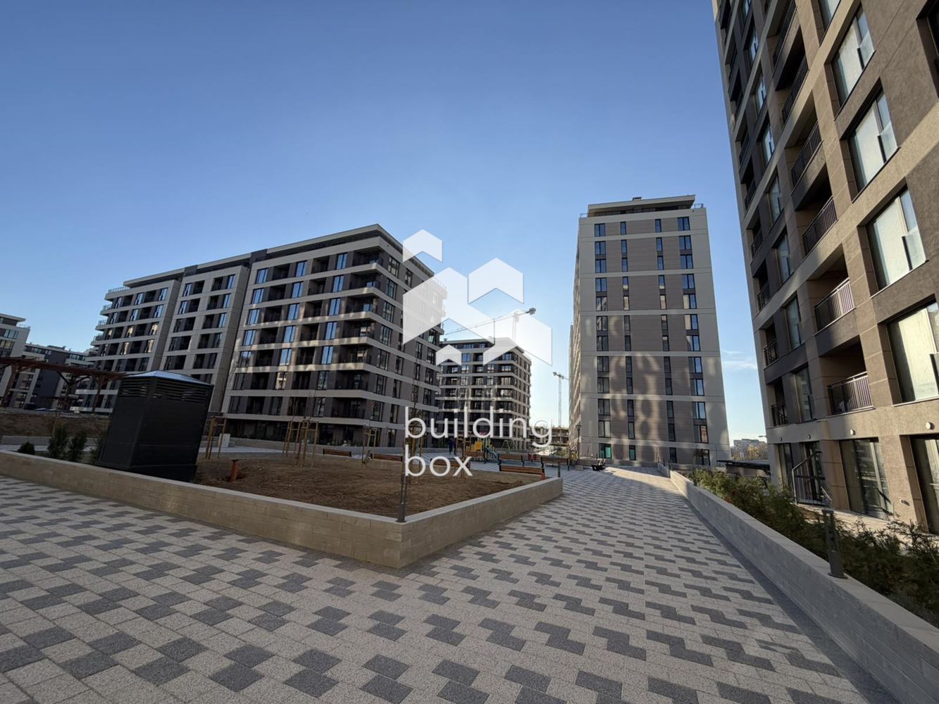 Тристаен апартамент в Residential Park Пловдив Акт 16 - 0