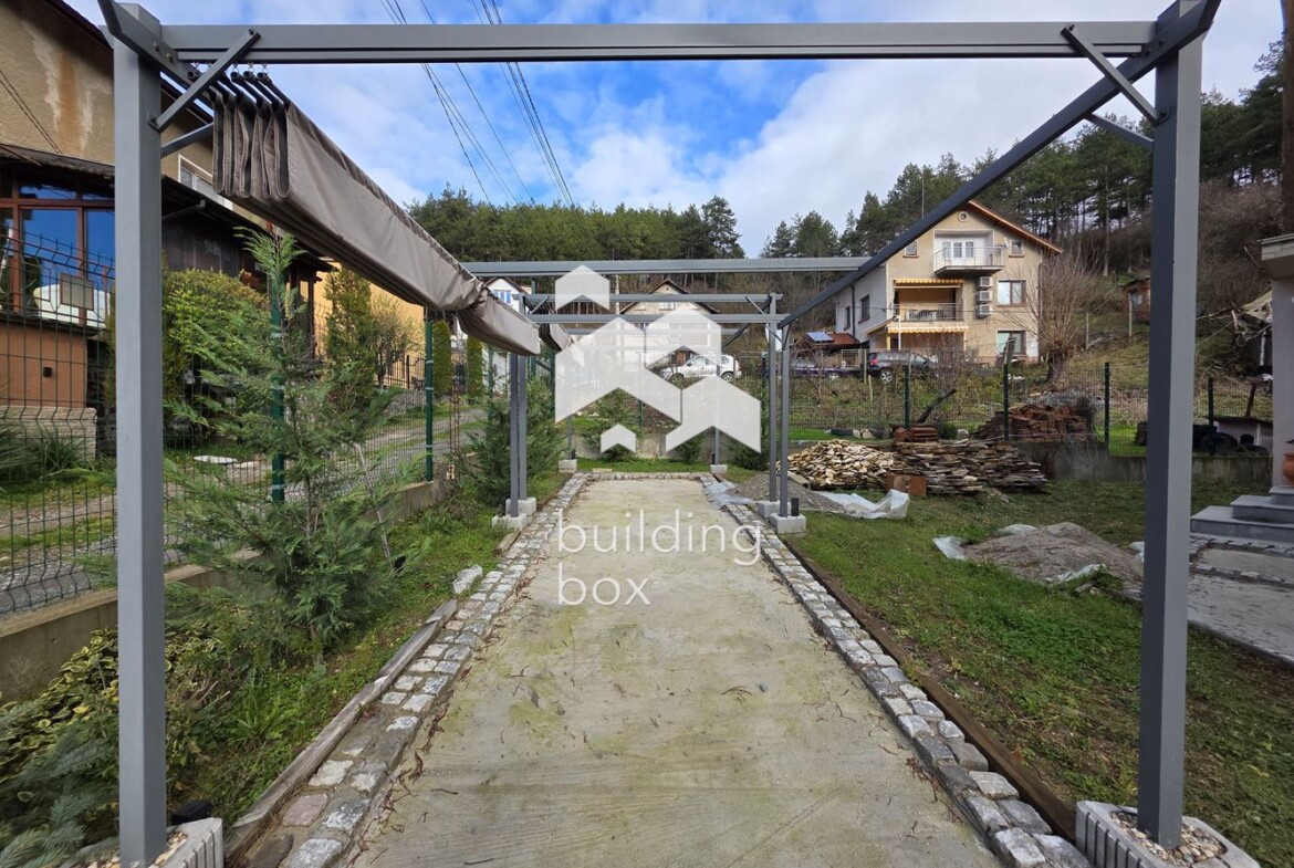 Къща - София, област, с.Искрец - 0