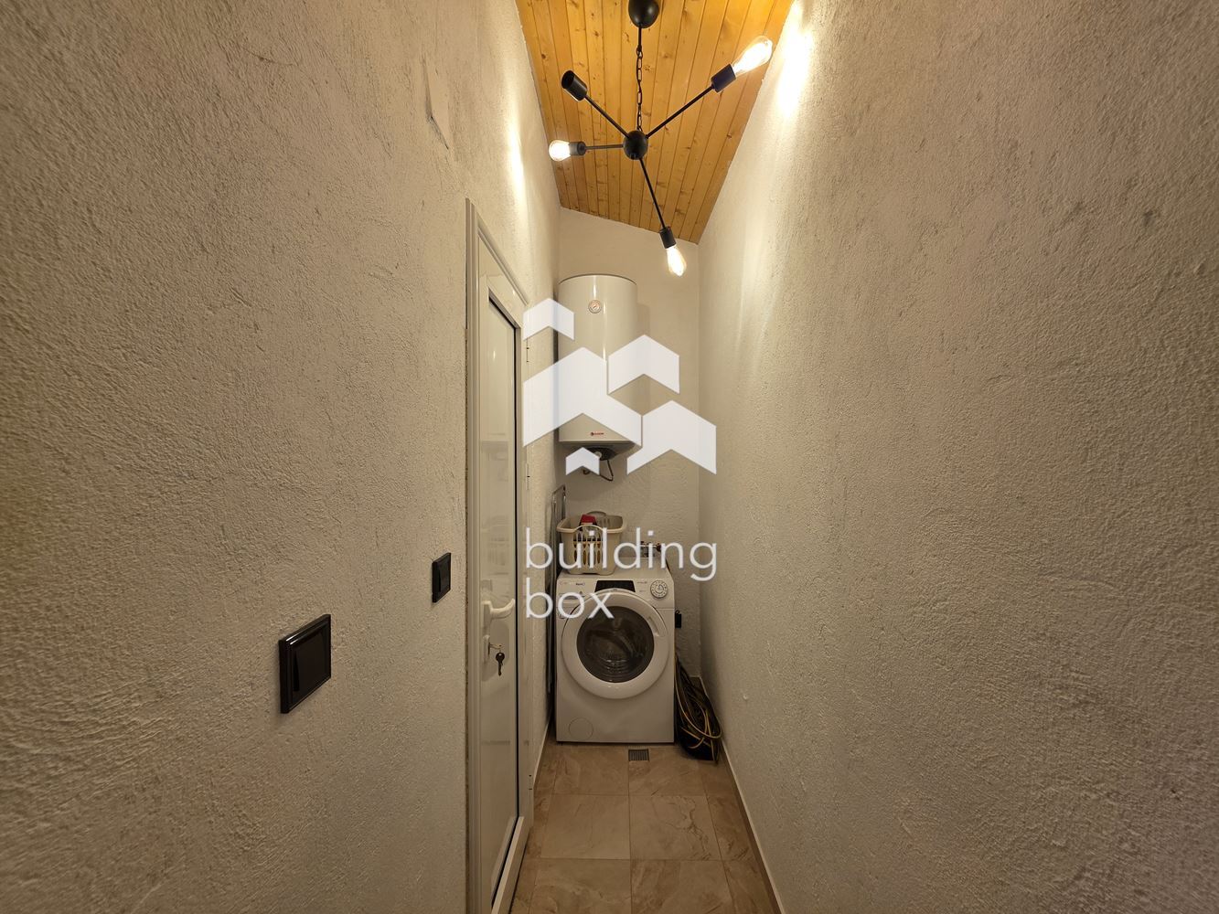 Къща - София, област, с.Искрец - 0