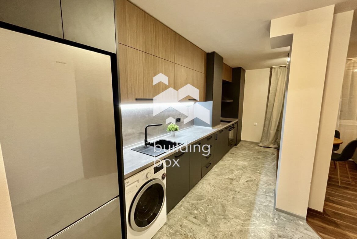 Чисто нов, отлично завършен имот в Манастирски ливади - изток - 0