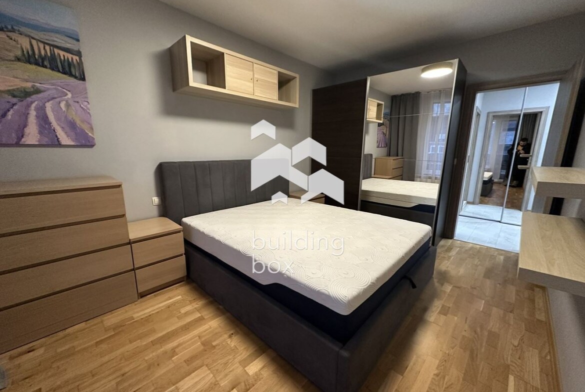 Двустаен апартамент в квартал Кръстова Вада - 0