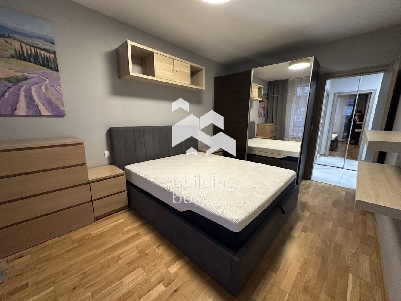 Двустаен апартамент в квартал Кръстова Вада - 0