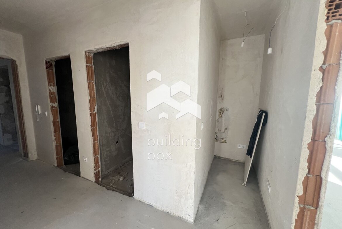 Тристаен апартамент - бул. "Ботевградско шосе" - 0