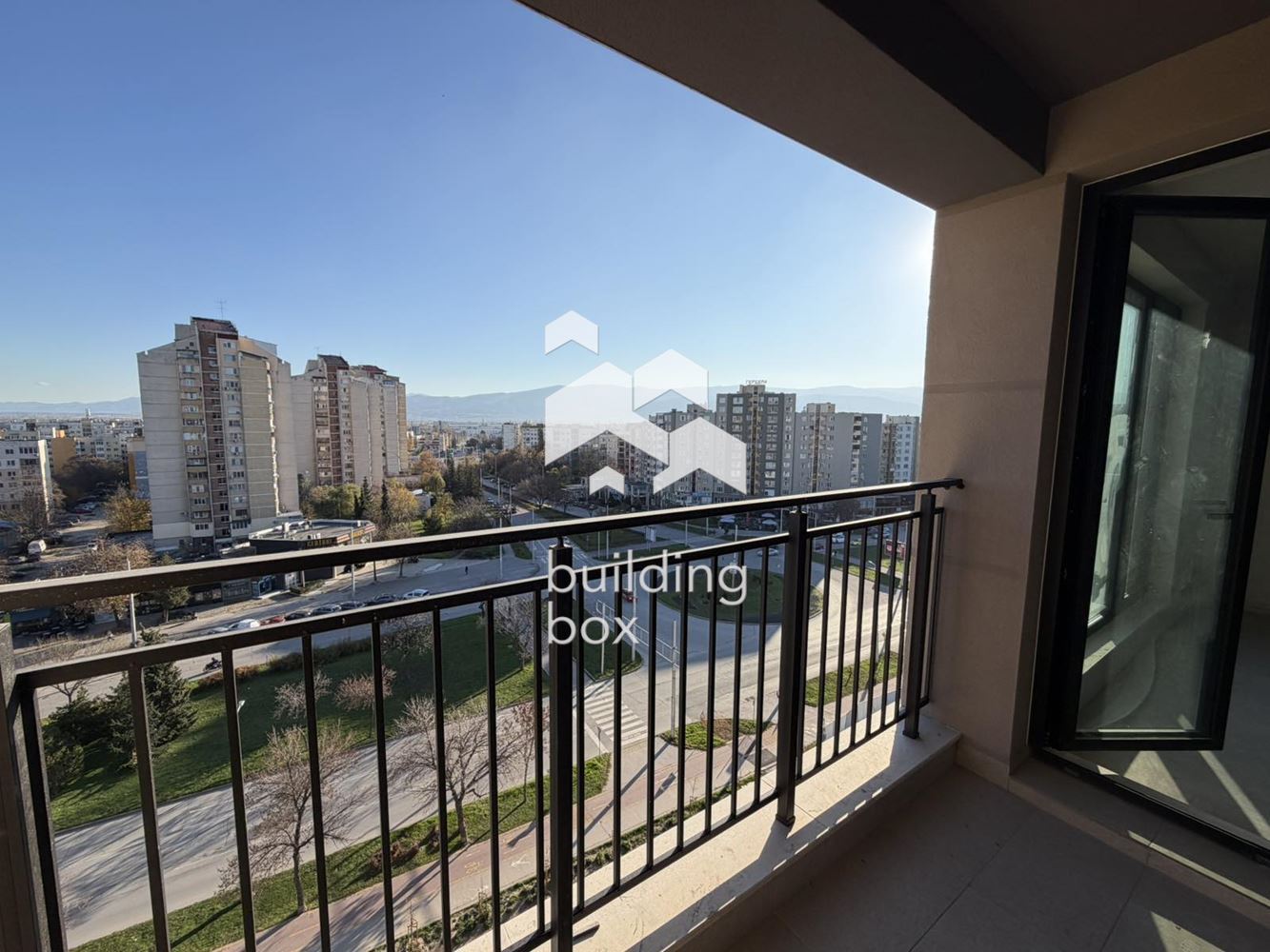 Тристаен апартамент в Residential Park Пловдив Акт 16 - 0