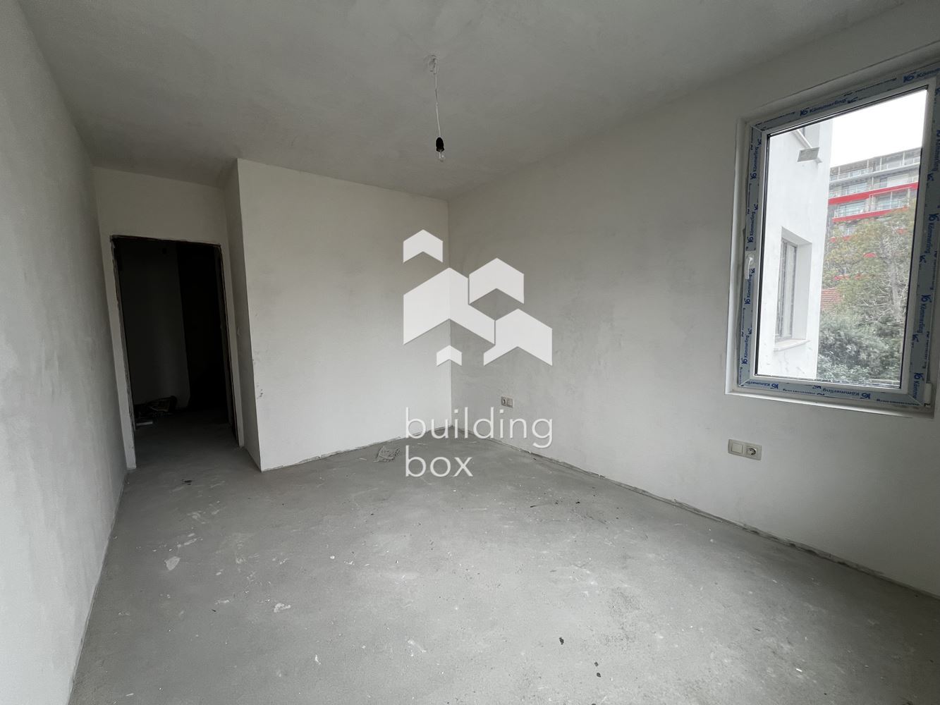 Тристаен апартамент - кв. Оборище - 0