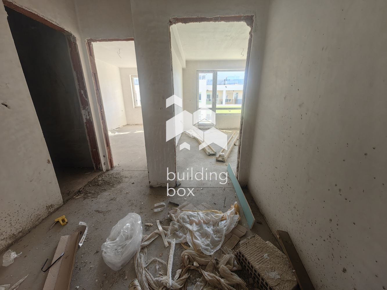 Двустаен апартамент в кв. Южен - 0