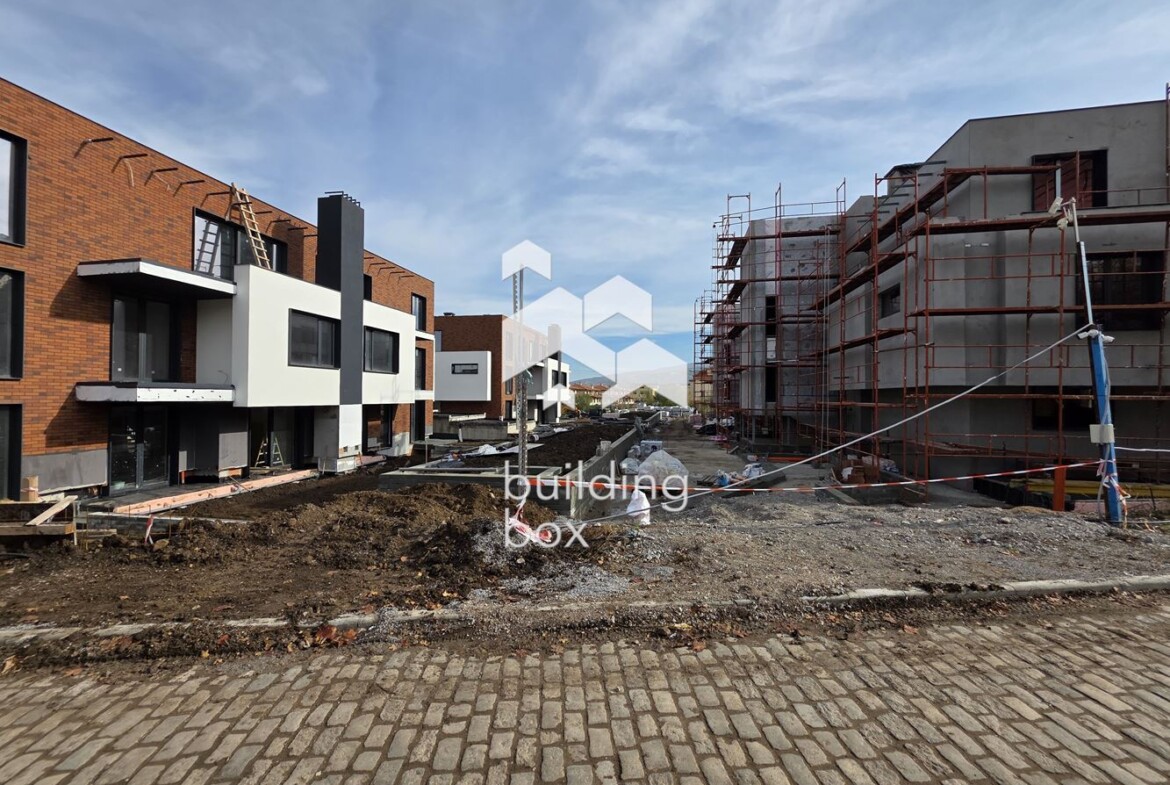 Луксозен мезонет - местност "Камбаните" - 0