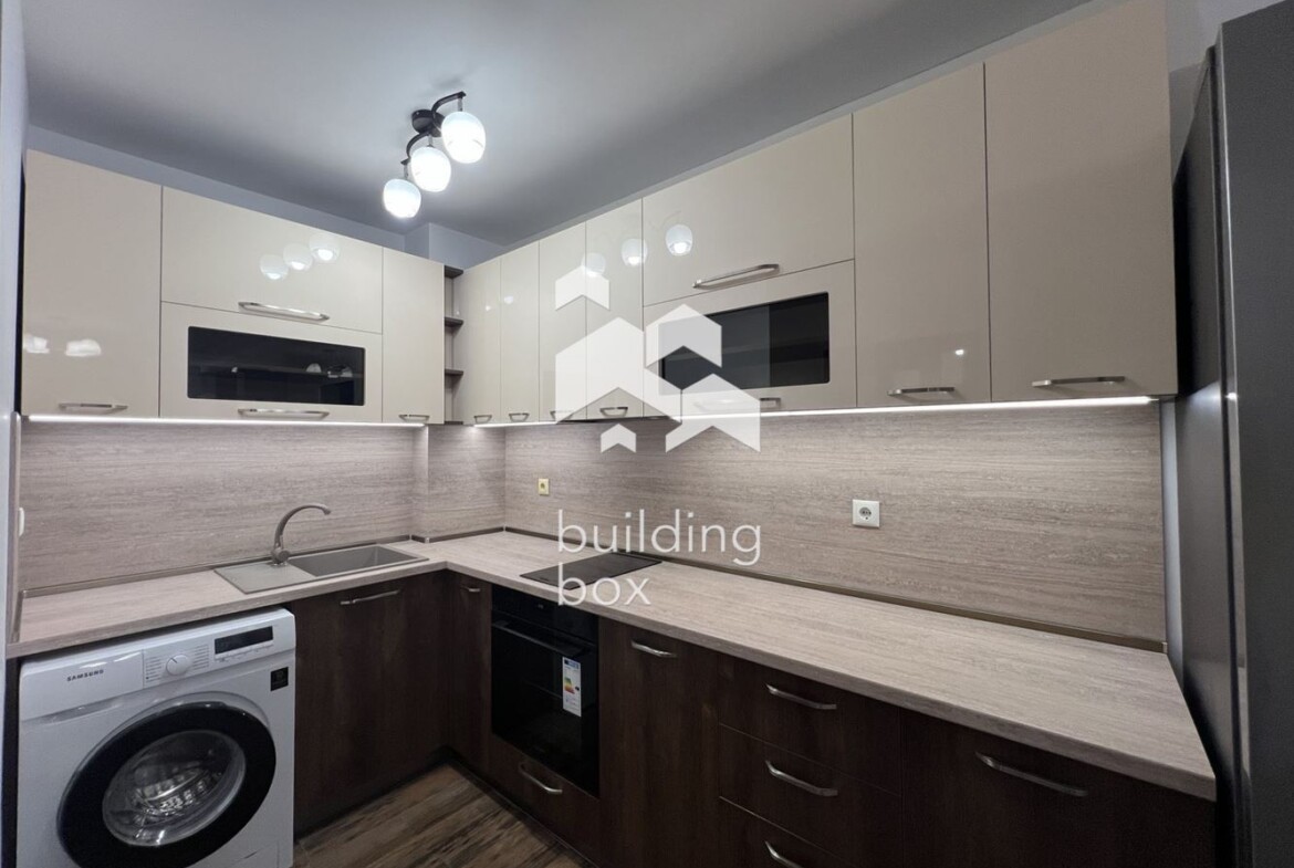 Тристаен апартамент под наем с паркомясто - кв. Христо Смирненски - 0