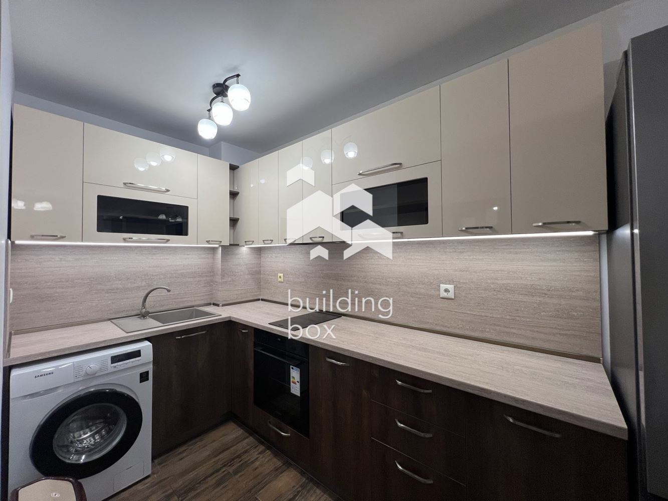 Тристаен апартамент под наем с паркомясто - кв. Христо Смирненски - 0