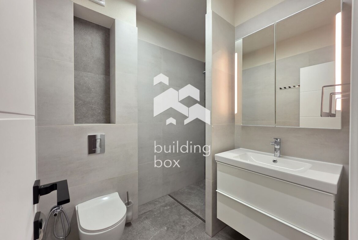 Елегантен апартамент с усещане за къща в SoHome - 0