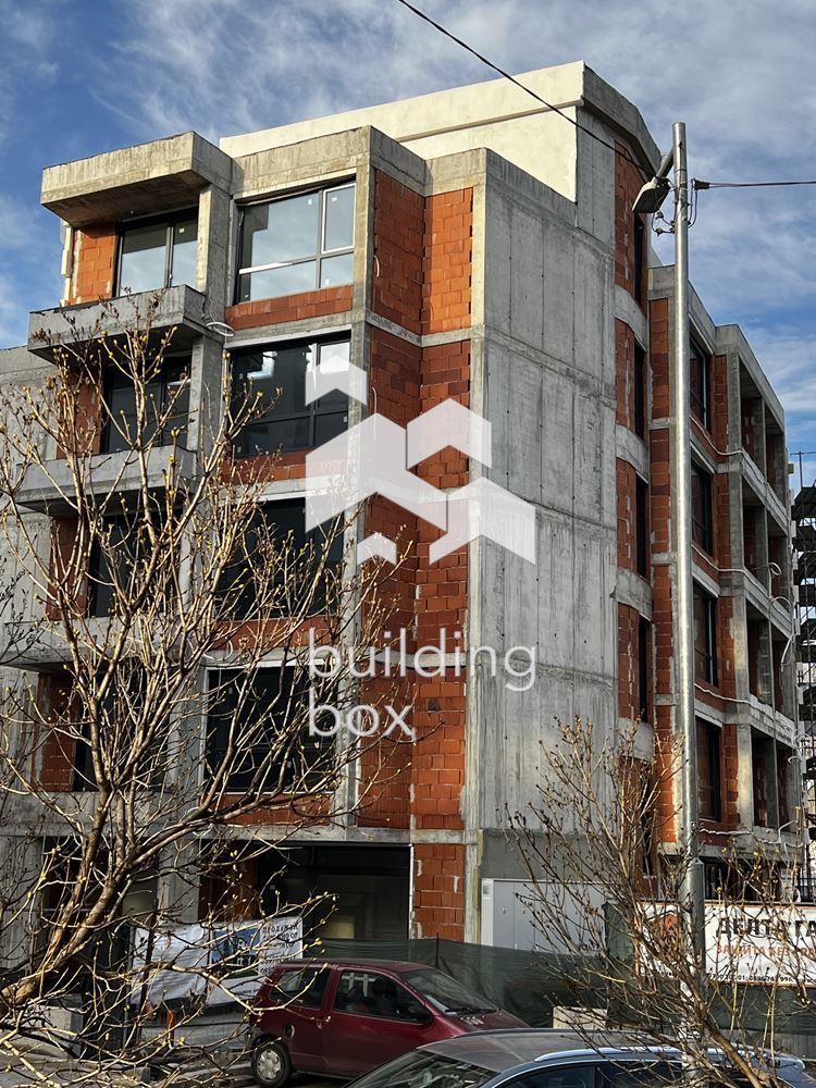 3 стаен апартамент - 0