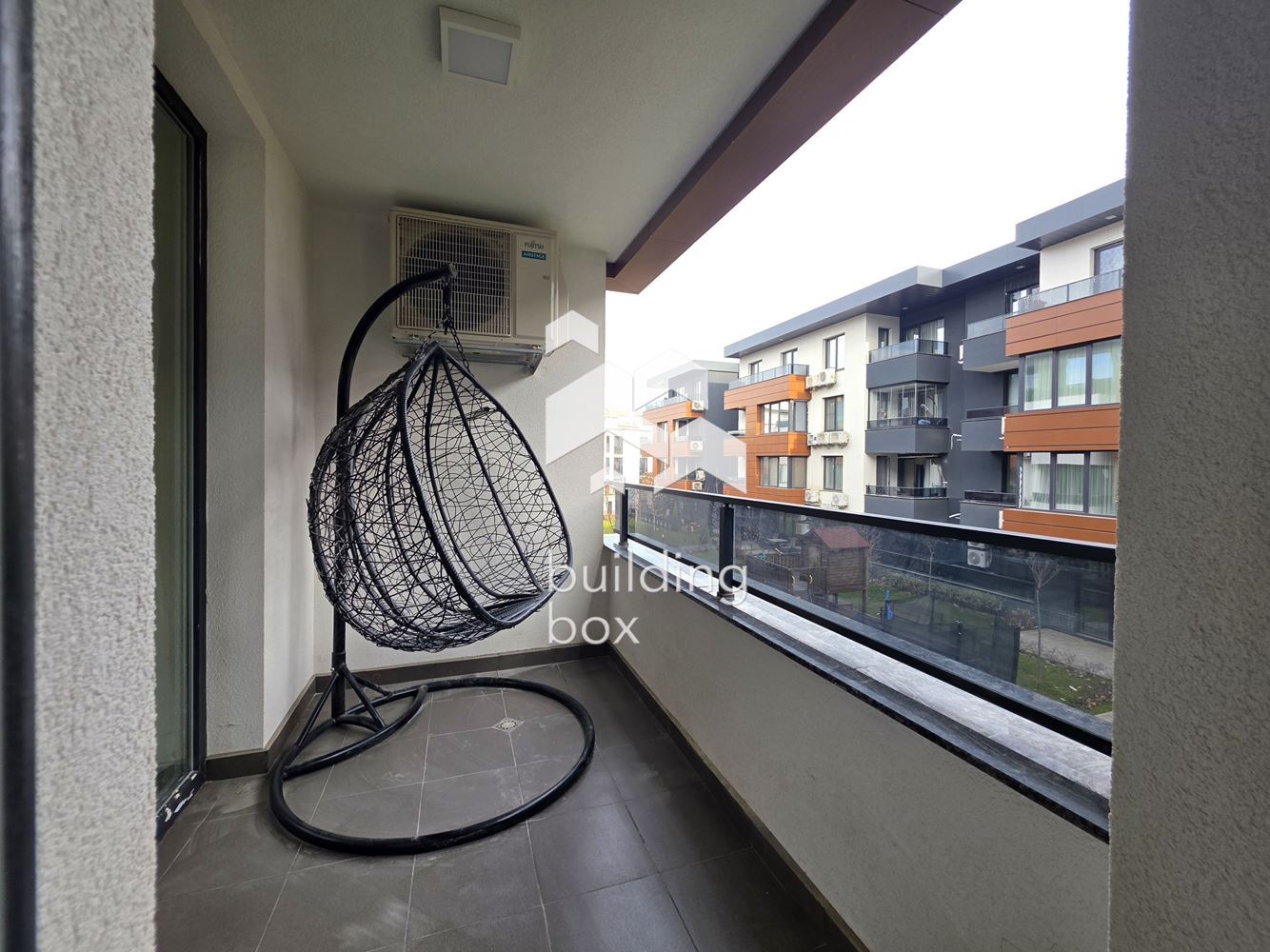 Двустаен в малинова долина - 0