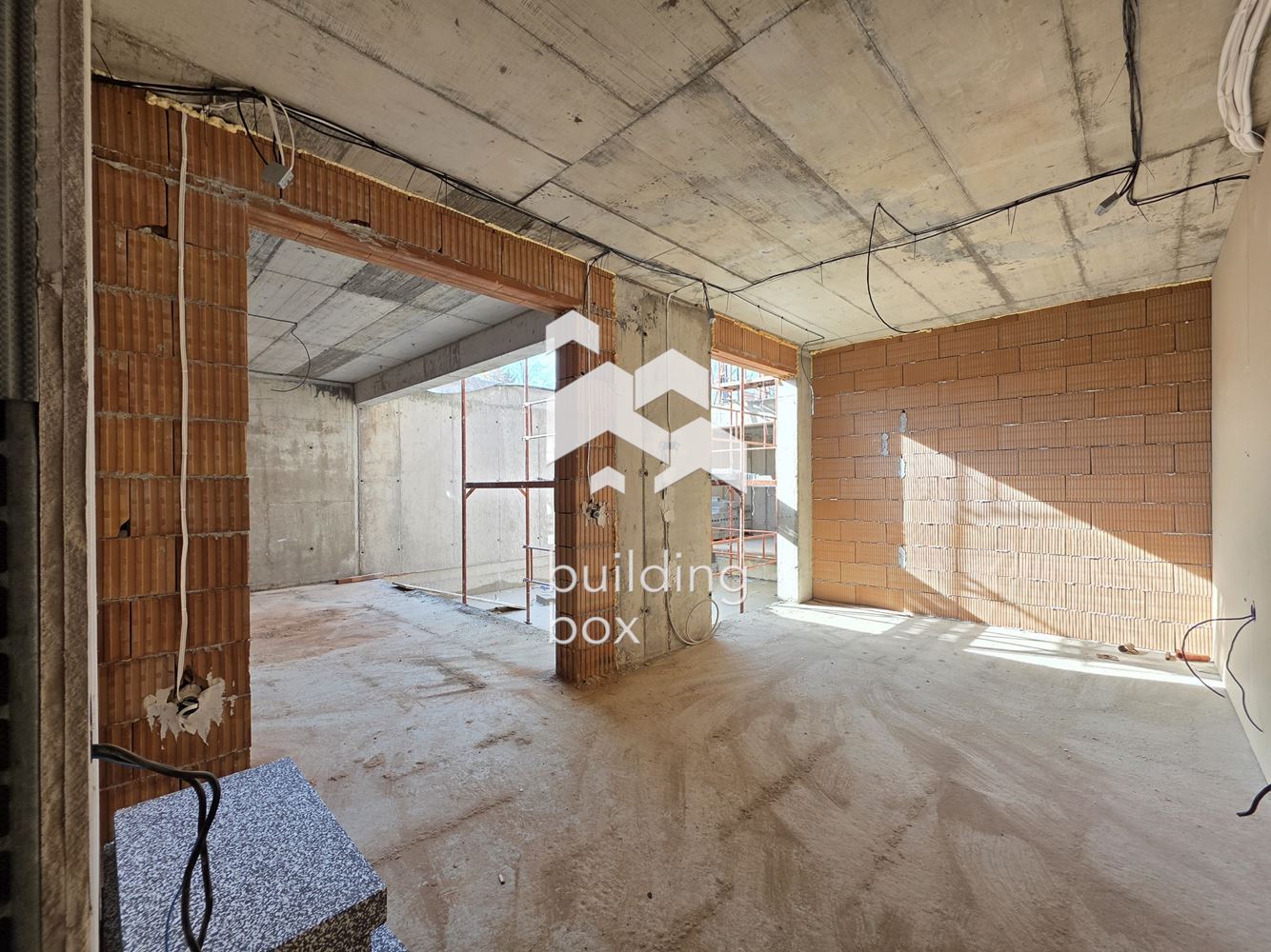 Луксозен мезонет - местност "Камбаните" - 0